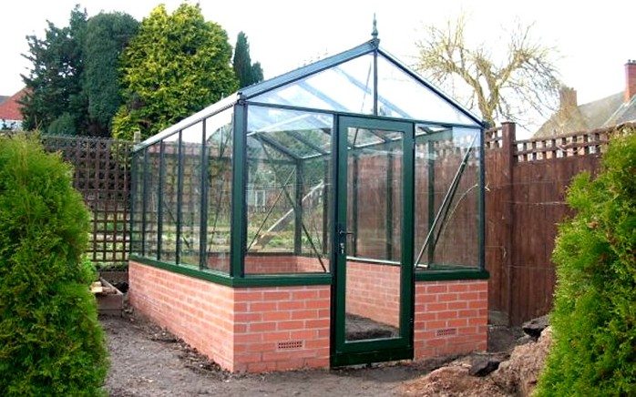 Pitched room Greenhouse Image 2