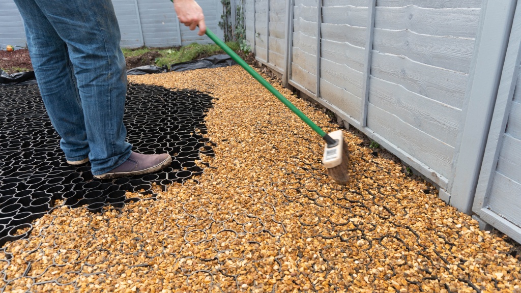 12.-Plastic-Shed-Base-Installation-Filling-With-Gravel
