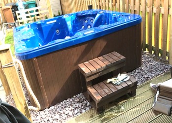 8ft x 8ft Plastic Hot Tub Base under Tahiti Spa2 2