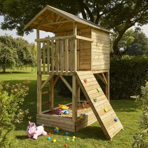 Beach Hut with Climbing Wall