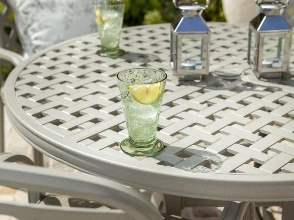 Berkeley 4 Seat Round Dining Set - Image 5