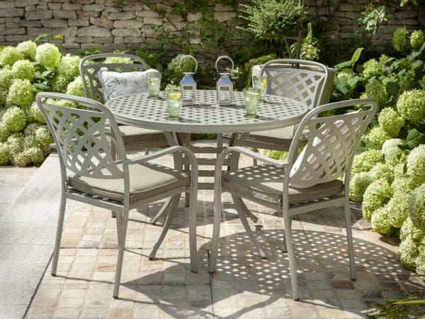 Berkeley 4 Seat Round Dining Set - Image 3