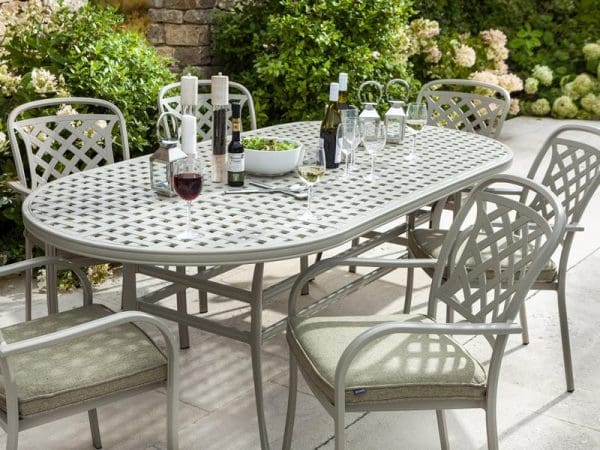 Berkeley 6 Seat Oval Dining Set - Image 6