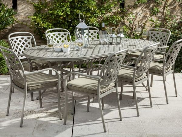 Berkeley 8 Seat Oval Dining Set - Image 4