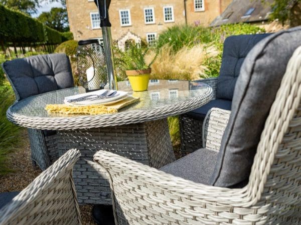 Heritage Tuscan 4 Seat Round Set - Image 4