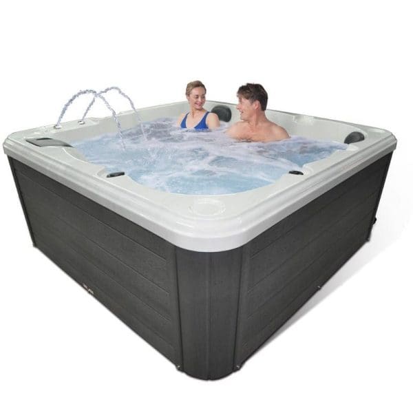 Wyndham Hot Tub