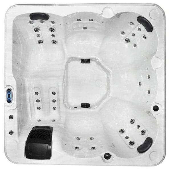 Wyndham Hot Tub - Image 3