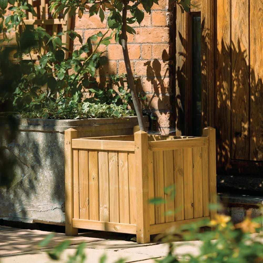 17 square planter