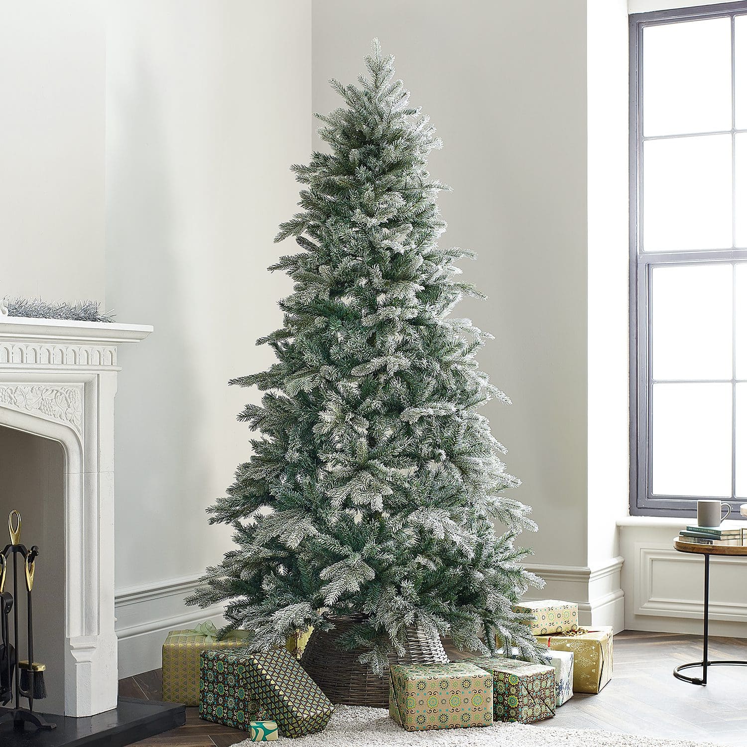 5ft Sitka Spruce Frosted Artificial Christmas Tree The Garden Range